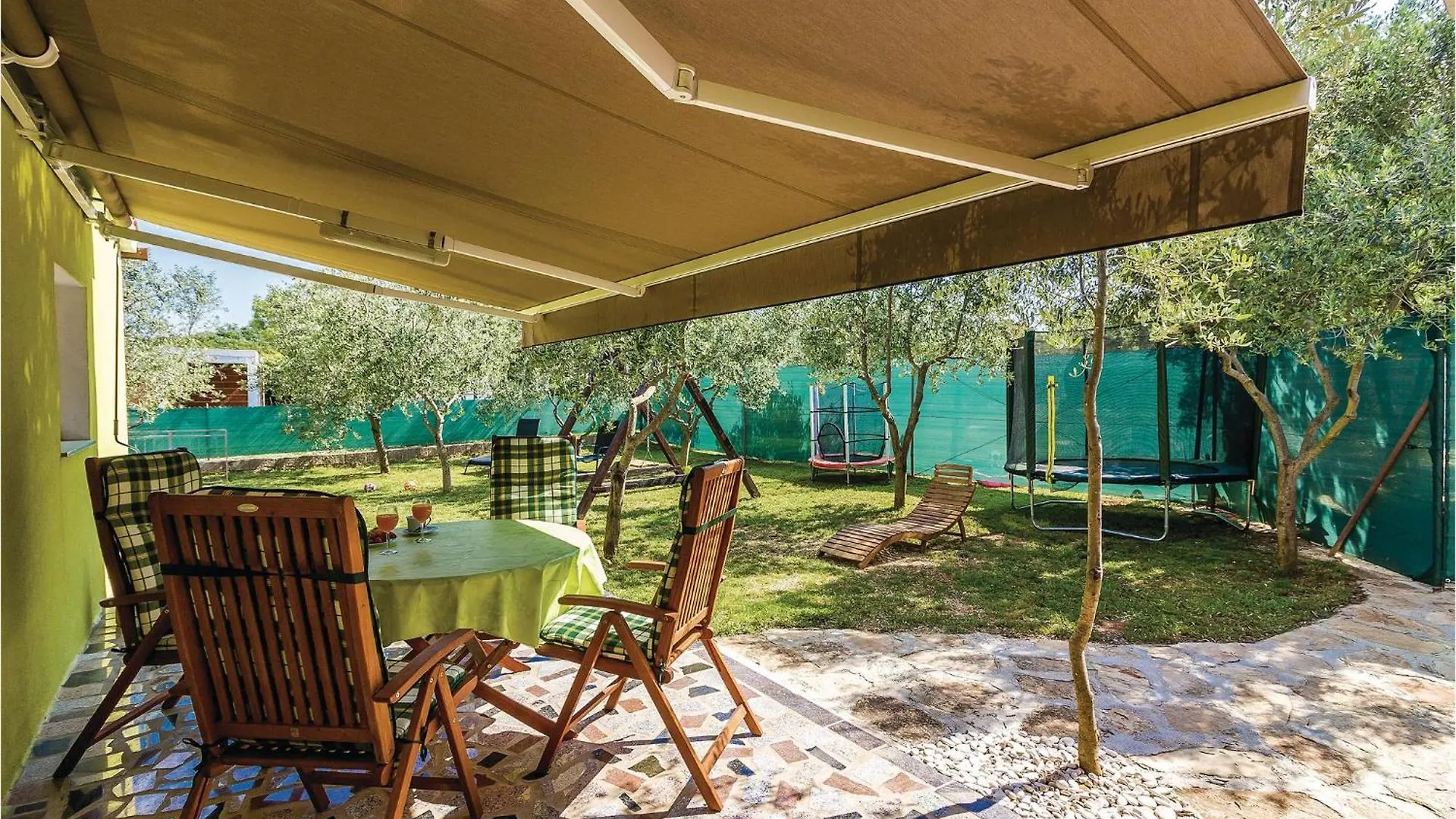 Stunning Home In Peroj With Wifi 0*,
